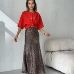 Атласна спідниця довжини максі