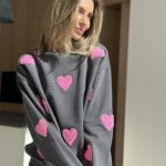 Стильний світшот з рельєфними серцями